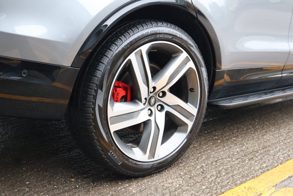 Land Rover Discovery DEMO MODEL COMMERCIAL DYNAMIC HSE WITH GENUINE REAR SEATS STYLED BY SEEKER  9