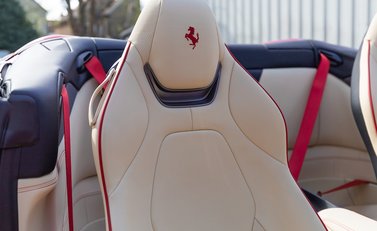 Ferrari Portofino 15