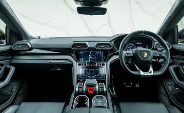 Lamborghini Urus 19