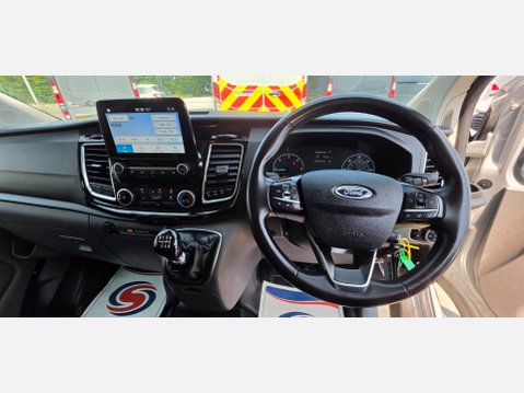 Ford Transit Custom LIMITED 00 L2 H1 LWB 2.0 TDCI 130ps EU6 8