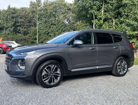 Hyundai SANTA FE 2.2 Santa Fe Premium SE CRDi Auto 4WD 5dr 12