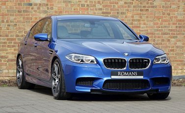 BMW M5 1
