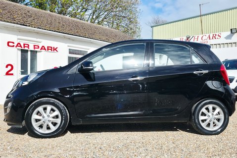 Kia Picanto 2…AUTOMATIC…8 SERVICES! 1 PREVIOUS OWNER..LAST OWNER 9 YEARS.. 7