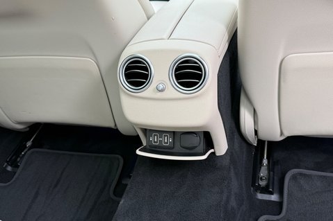 Mercedes-Benz E Class E 300 E SE PREMIUM PLUS 34
