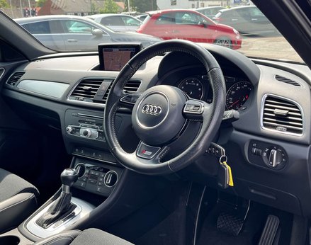 Audi Q3 1.4 Q3 S Line Edition TFSI Semi-Auto 5dr 18