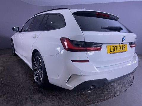 BMW 3 Series 2.0 318d MHT M Sport Touring 5dr Diesel Hybrid Auto Euro 6 (s/s) (150 ps) 1 35