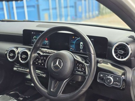 Mercedes-Benz A Class 1.5 A180d SE Hatchback 5dr Diesel 7G-DCT Euro 6 (s/s) (116 ps) 28