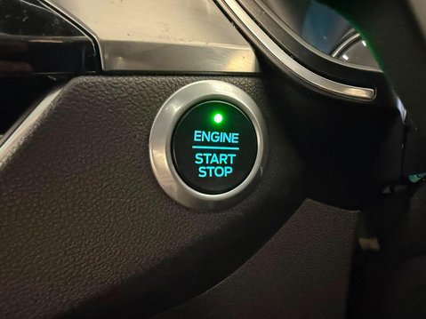 Ford Kuga 2.5 EcoBoost Duratec 14.4kWh Titanium First Edition CVT Euro 6 (s/s) 5dr 38
