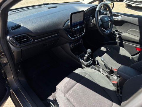 Ford Fiesta 1.5 TDCi Titanium Euro 6 (s/s) 5dr 17