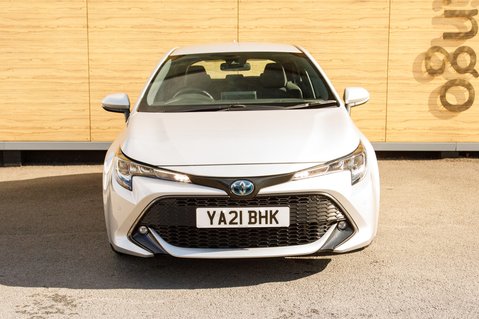 Toyota Corolla ICON TECH 5