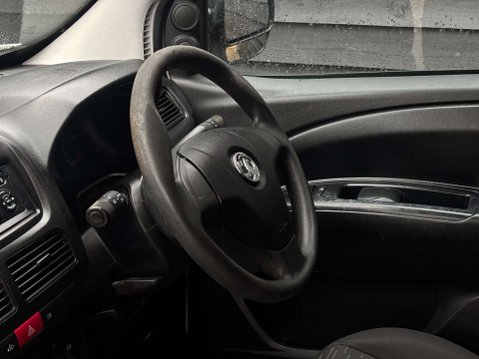 Vauxhall Combo 1.2 Combo 2000 L1H1 CDTi 11