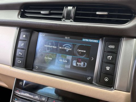 Jaguar XF 2.0 XF Portfolio D AWD Auto 4WD 5dr 50
