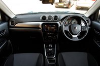 Suzuki Vitara SZ-T BOOSTERJET MHEV 3