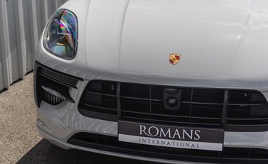 Porsche Macan GTS 27