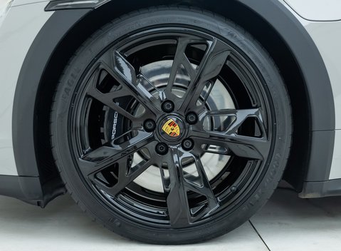 Porsche Taycan 4S Cross Turismo 27