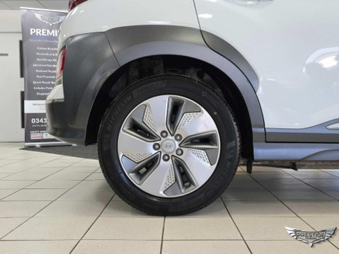 Hyundai KONA 39kWh SE Auto 5dr (10.5kW Charger) 70