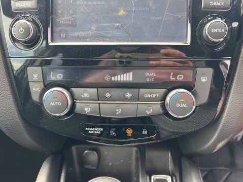 Nissan Qashqai 1.2 DIG-T N-Connecta XTRON 2WD Euro 6 (s/s) 5dr 35