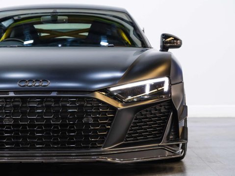 Audi R8 5.2 FSI V10 Coupe 2dr Petrol S Tronic Euro 6 (s/s) (540 ps) 17