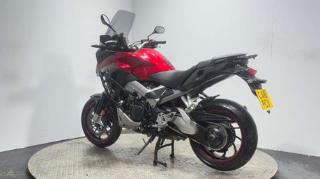 Honda VFR 2016 27K NEW MOT VERY CLEAN ADVENTURE ROAD BIKE 800CC V4 6