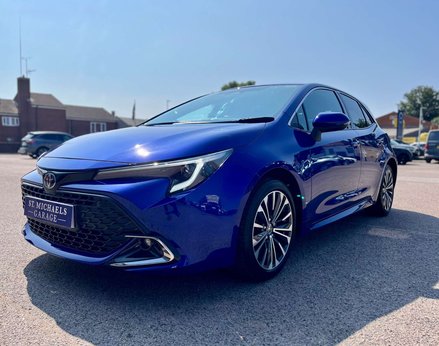 Toyota Corolla 1.8 Corolla Design HEV CVT 5dr 71