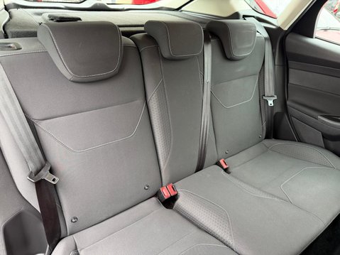 Ford Focus 1.0T EcoBoost Zetec Euro 6 (s/s) 5dr 14