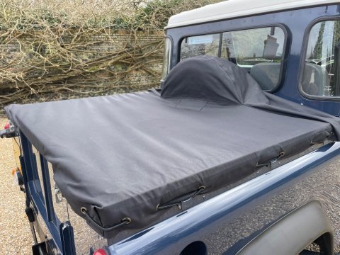 Land Rover Defender 2.4 TDCi Pickup 2dr Diesel Manual 4WD SWB Euro 4 (122 bhp) 18