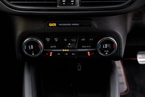 Ford Focus ST-LINE X 34