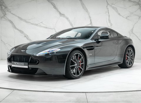 Aston Martin V12 Vantage S 1