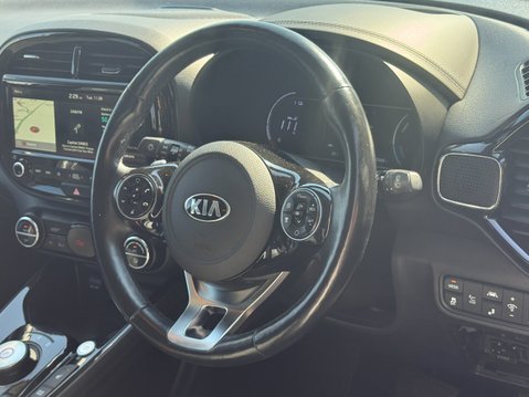 Kia Soul 64kWh First Edition SUV 5dr Electric Auto (201 bhp) 12