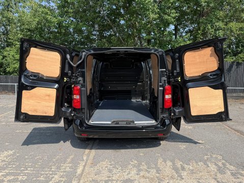 Vauxhall Vivaro L1H1 F2700 SPORTIVE S/S 37