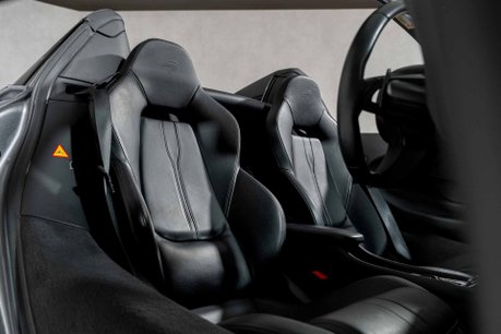 McLaren 570S SPIDER. WARRANTY. FULL MSH. CERAMIC BRAKES. SPORT EXHAUST. FRONT LIFT. B&O 17