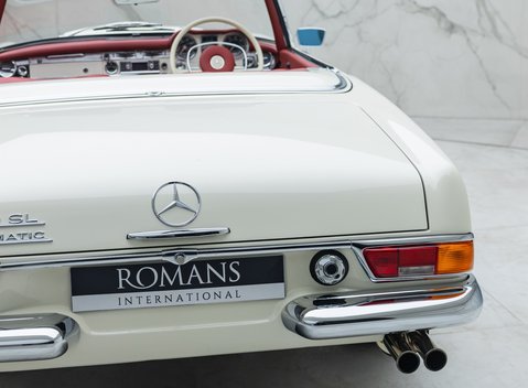 Mercedes-Benz 280 SL W113 Pagoda 47