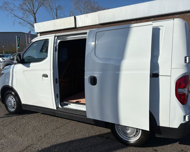 Maxus Deliver 3 BASE P/V