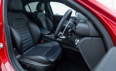 Alfa Romeo Giulia QUADRIFOGLIO 15