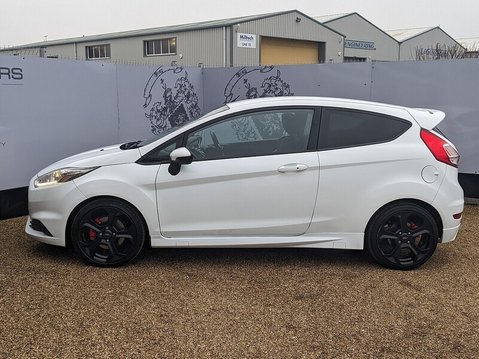 Ford Fiesta ST-3 4
