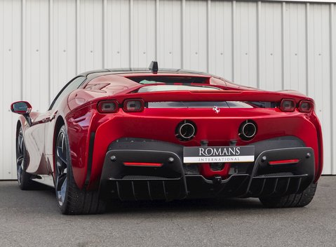 Ferrari SF90 Stradale 3