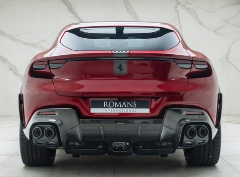 Ferrari Purosangue 5