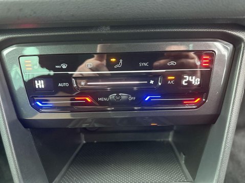Volkswagen Tiguan 1.5 TSI Active SUV 5dr Petrol Manual Euro 6 (s/s) (130 ps) Bluetooth - Allo 47