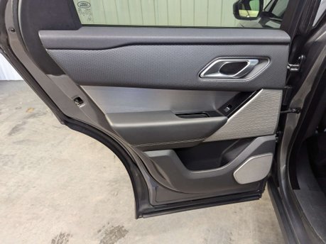 Land Rover Range Rover Velar 2.0 Range Rover Velar R-Dynamic SE D180 Auto 4WD 5dr 71