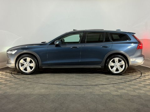Volvo V60 D4 CROSS COUNTRY AWD 5