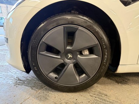 Tesla Model 3 Standard Range Plus Auto RWD 4dr 19