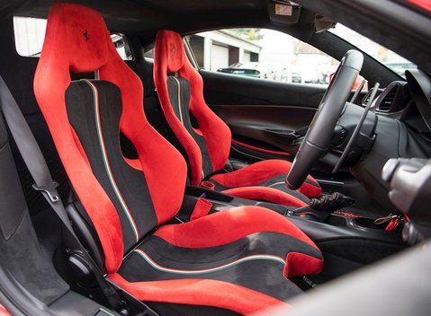 Ferrari 488 Pista 12