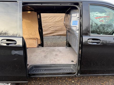 Mercedes-Benz Vito 2.0 114 CDI Premium G-Tronic RWD L2 Euro 6 (s/s) 5dr (LWB) 21