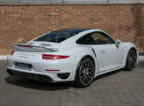 Porsche 911 (991) Turbo S 7