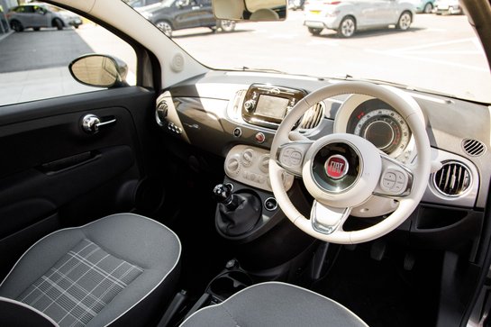 Fiat 500 LOUNGE