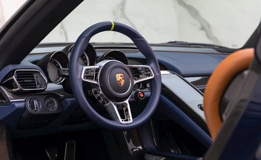 Porsche 918 Spyder Weissach 11