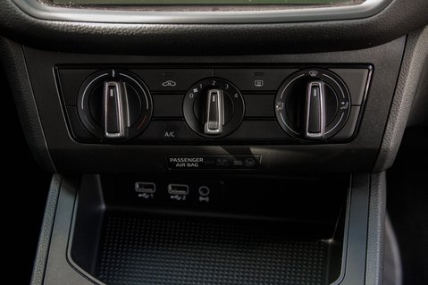 SEAT Ibiza TSI FR 33