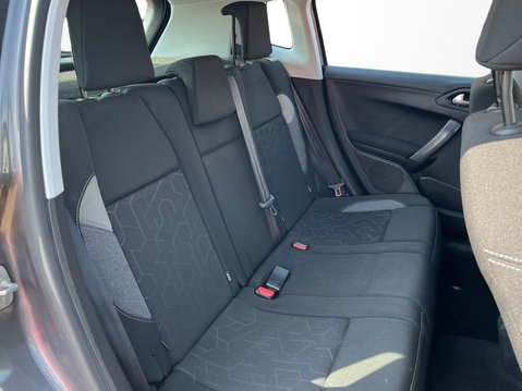 Peugeot 2008 1.2 PureTech Active 5dr 31