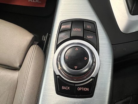 BMW 2 Series 2.0 220d Sport Auto Euro 6 (s/s) 2dr 27