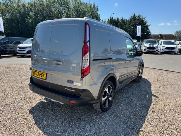 Ford Transit Connect SWB L1H1 [SOLD CR] Low Roof Active Air Con Alloys Sensors Cam EURO 6 NO VAT 6